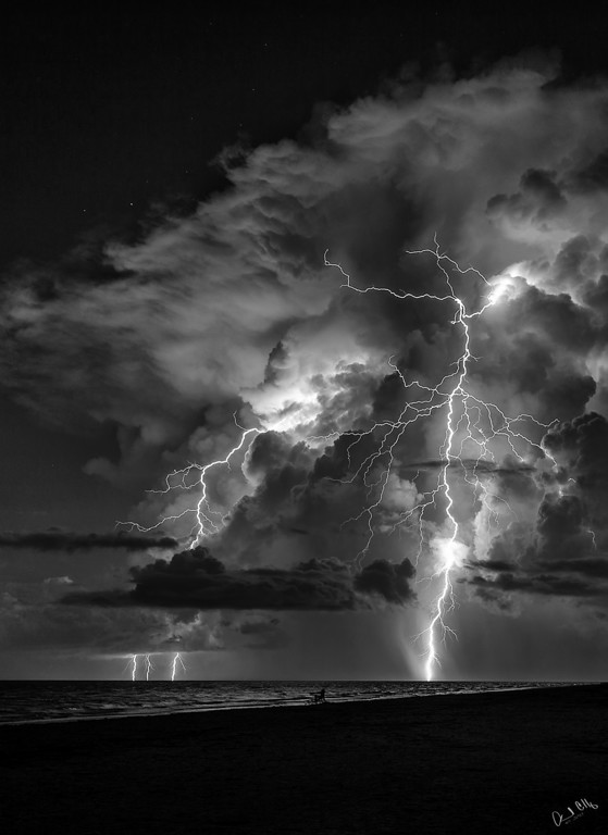 IMAGE: http://arcophotos.smugmug.com/Gallery/i-pGvLsVm/0/XL/NaturesFireworks32x44-XL.jpg